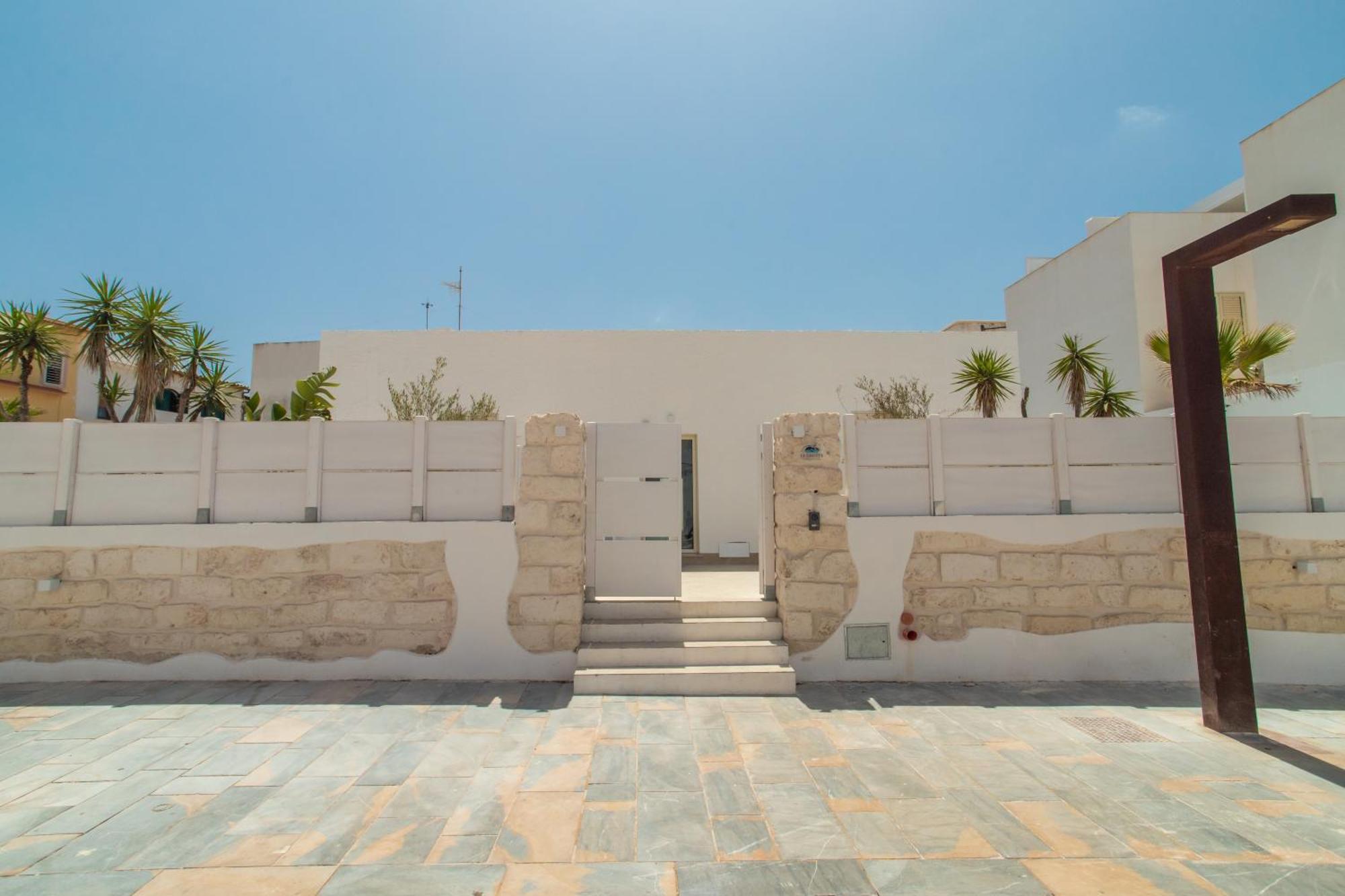 Le Grotte Hotel Lampedusa Exterior photo