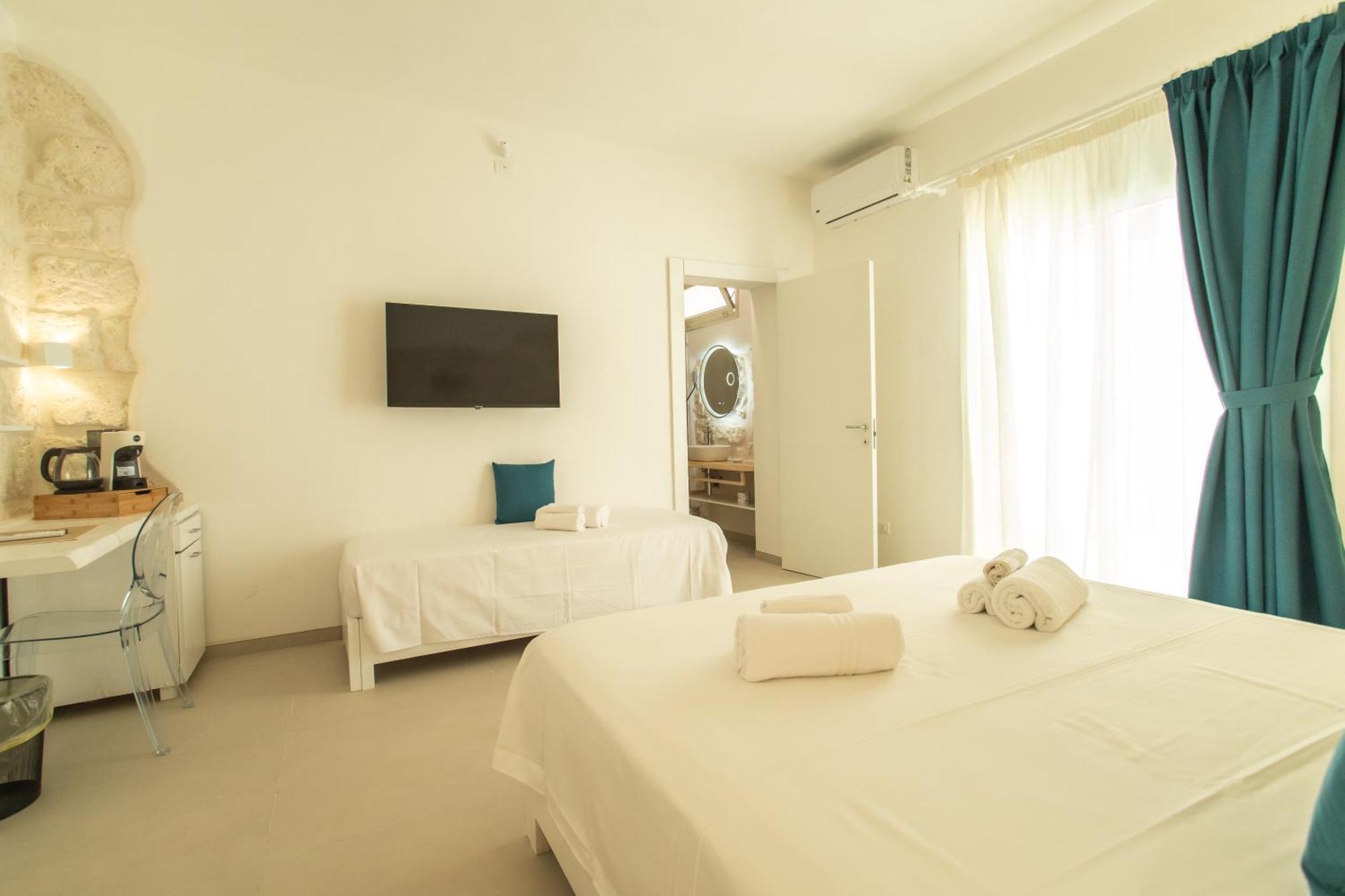 Le Grotte Hotel Lampedusa Exterior photo