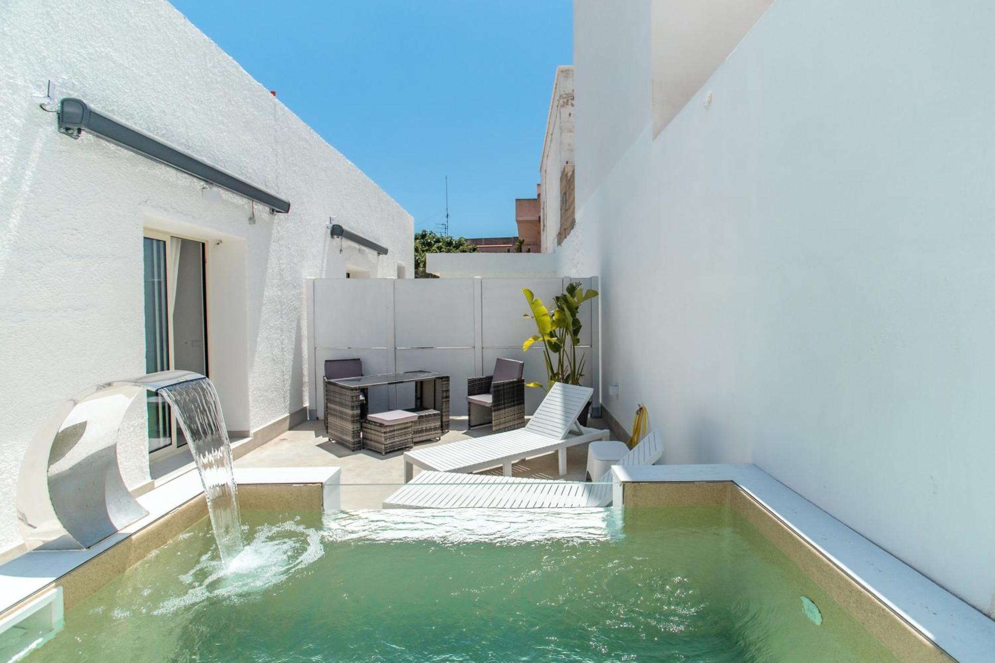 Le Grotte Hotel Lampedusa Exterior photo