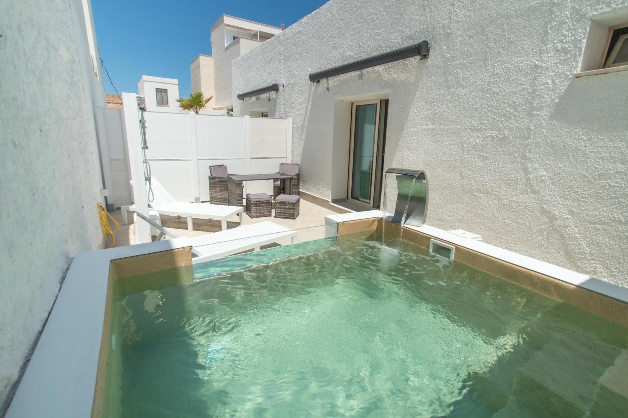 Le Grotte Hotel Lampedusa Exterior photo